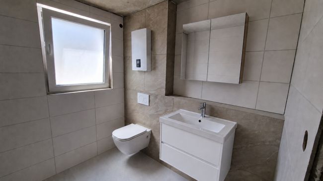 Moderne Obergeschosswohnung mit Balkon!